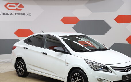 Hyundai Solaris II рестайлинг, 2015 год, 1 130 000 рублей, 3 фотография