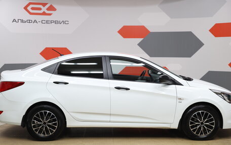 Hyundai Solaris II рестайлинг, 2015 год, 1 130 000 рублей, 4 фотография