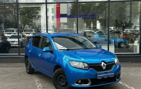 Renault Sandero II рестайлинг, 2016 год, 872 000 рублей, 3 фотография