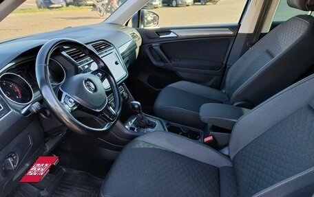 Volkswagen Tiguan II, 2018 год, 2 389 000 рублей, 7 фотография