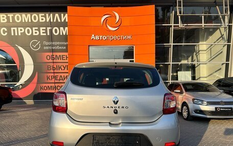 Renault Sandero II рестайлинг, 2014 год, 569 000 рублей, 5 фотография