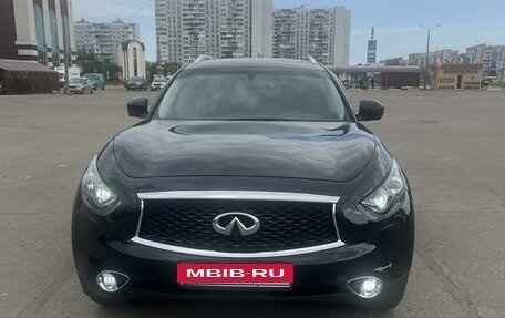 Infiniti QX70, 2017 год, 2 950 000 рублей, 2 фотография