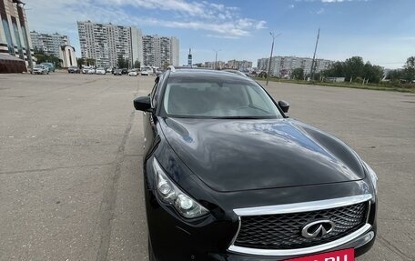 Infiniti QX70, 2017 год, 2 950 000 рублей, 5 фотография