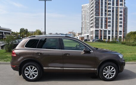 Volkswagen Touareg III, 2013 год, 2 695 000 рублей, 2 фотография