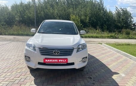 Toyota RAV4, 2011 год, 1 700 000 рублей, 2 фотография