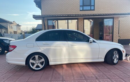 Mercedes-Benz C-Класс, 2010 год, 1 875 000 рублей, 4 фотография