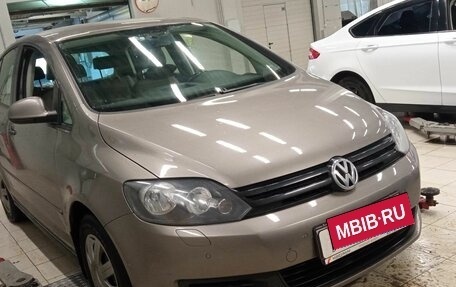 Volkswagen Golf Plus II, 2013 год, 840 000 рублей, 2 фотография