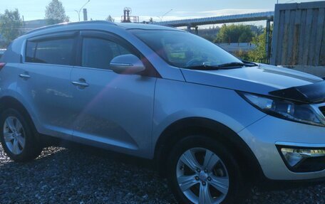 KIA Sportage III, 2011 год, 1 350 000 рублей, 2 фотография