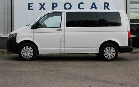 Volkswagen Caravelle T5, 2013 год, 1 499 000 рублей, 2 фотография