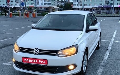 Volkswagen Polo VI (EU Market), 2012 год, 640 000 рублей, 2 фотография