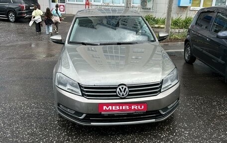 Volkswagen Passat B7, 2011 год, 980 000 рублей, 2 фотография