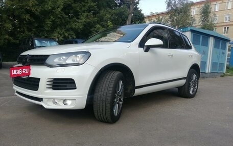 Volkswagen Touareg III, 2012 год, 1 970 000 рублей, 2 фотография