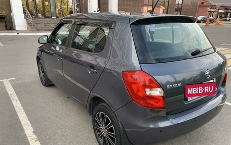 Skoda Fabia II, 2013 год, 740 000 рублей, 3 фотография