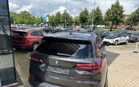 BMW X5, 2020 год, 8 999 999 рублей, 3 фотография