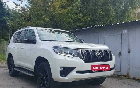 Toyota Land Cruiser Prado 150 рестайлинг 2, 2021 год, 6 900 000 рублей, 2 фотография