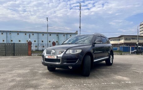 Volkswagen Touareg III, 2009 год, 1 090 000 рублей, 3 фотография