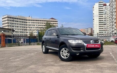 Volkswagen Touareg III, 2009 год, 1 090 000 рублей, 2 фотография