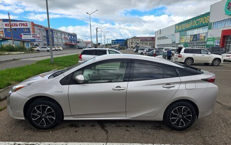 Toyota Prius IV XW50, 2016 год, 2 000 000 рублей, 6 фотография