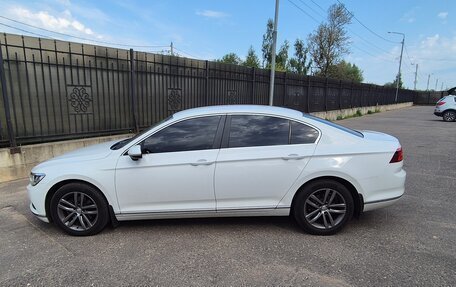 Volkswagen Passat B8 рестайлинг, 2017 год, 1 800 000 рублей, 5 фотография