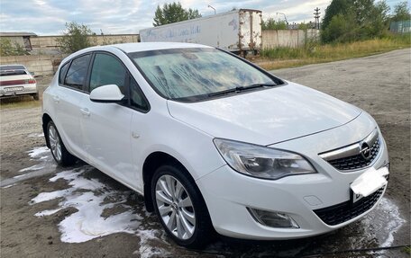 Opel Astra J, 2011 год, 555 000 рублей, 6 фотография