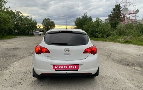 Opel Astra J, 2011 год, 555 000 рублей, 10 фотография