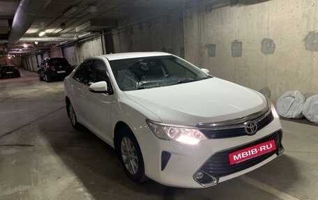 Toyota Camry, 2017 год, 2 550 000 рублей, 2 фотография