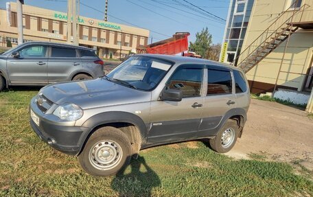 Chevrolet Niva I рестайлинг, 2016 год, 865 000 рублей, 4 фотография