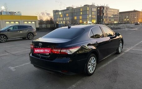 Toyota Camry, 2021 год, 3 150 000 рублей, 5 фотография