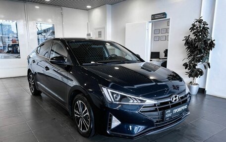 Hyundai Elantra VI рестайлинг, 2019 год, 1 866 000 рублей, 3 фотография