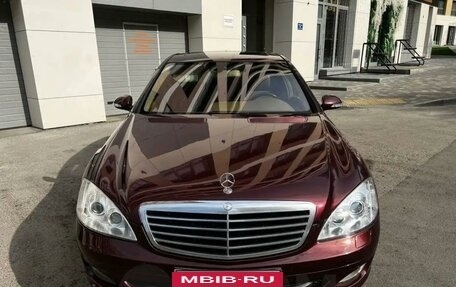 Mercedes-Benz S-Класс, 2005 год, 1 550 000 рублей, 3 фотография