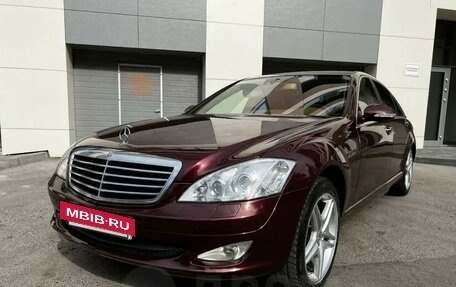 Mercedes-Benz S-Класс, 2005 год, 1 550 000 рублей, 2 фотография