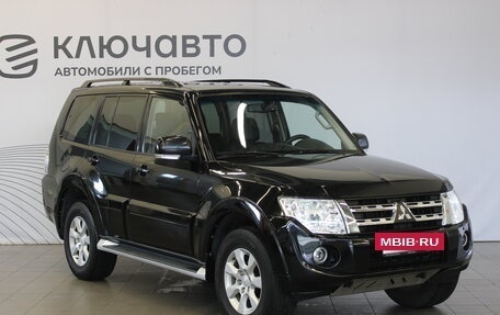 Mitsubishi Pajero IV, 2013 год, 2 324 000 рублей, 3 фотография