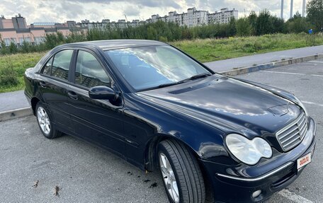 Mercedes-Benz C-Класс, 2004 год, 599 000 рублей, 2 фотография