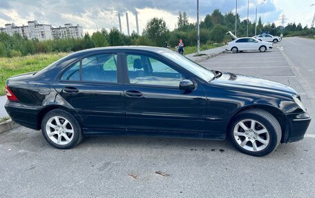 Mercedes-Benz C-Класс, 2004 год, 599 000 рублей, 3 фотография