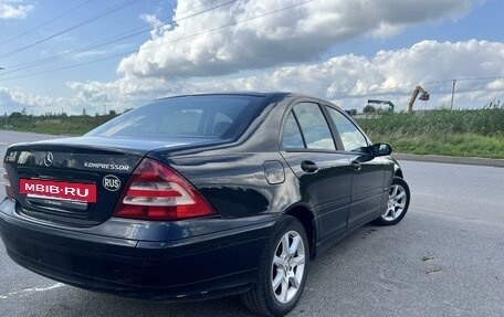 Mercedes-Benz C-Класс, 2004 год, 599 000 рублей, 4 фотография