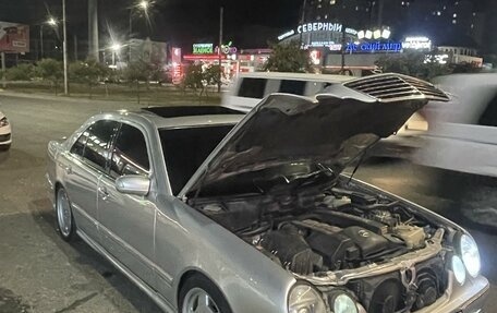 Mercedes-Benz E-Класс, 2001 год, 1 000 000 рублей, 3 фотография