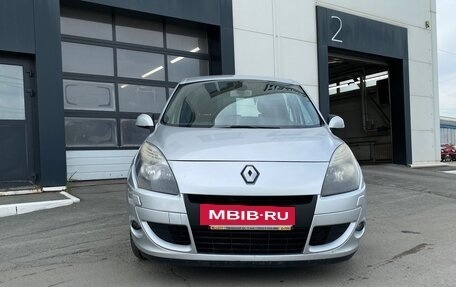 Renault Scenic III, 2010 год, 650 000 рублей, 2 фотография