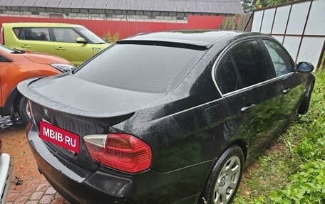 BMW 3 серия, 2005 год, 570 000 рублей, 2 фотография