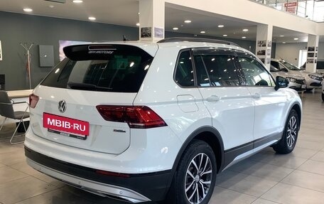 Volkswagen Tiguan II, 2019 год, 2 300 000 рублей, 3 фотография