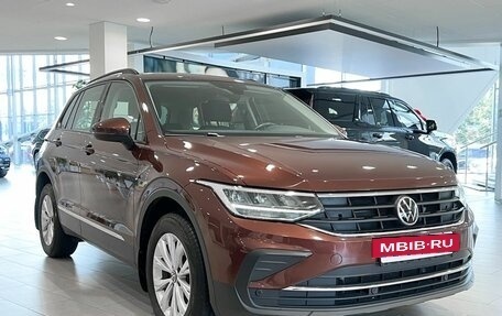 Volkswagen Tiguan II, 2021 год, 3 499 000 рублей, 3 фотография