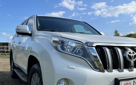 Toyota Land Cruiser Prado 150 рестайлинг 2, 2015 год, 4 390 000 рублей, 14 фотография