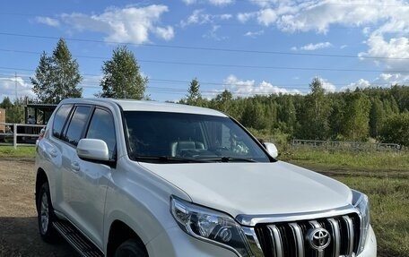 Toyota Land Cruiser Prado 150 рестайлинг 2, 2015 год, 4 390 000 рублей, 12 фотография