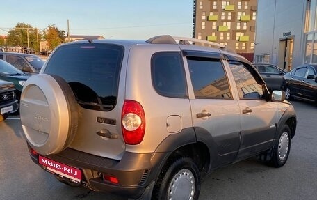 Chevrolet Niva I рестайлинг, 2010 год, 499 000 рублей, 4 фотография