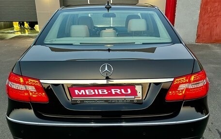 Mercedes-Benz E-Класс, 2012 год, 1 600 000 рублей, 8 фотография