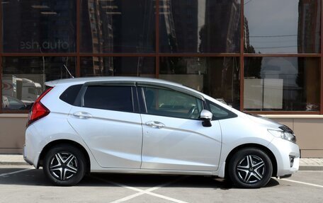 Honda Fit III, 2016 год, 1 320 000 рублей, 5 фотография