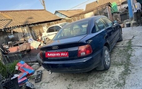 Audi A4, 1996 год, 260 000 рублей, 2 фотография