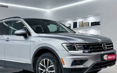 Volkswagen Tiguan II, 2019 год, 2 800 000 рублей, 4 фотография