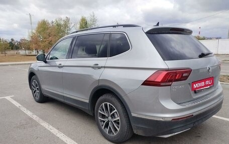 Volkswagen Tiguan II, 2019 год, 2 800 000 рублей, 7 фотография