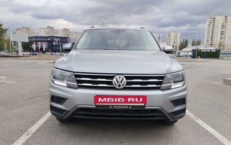 Volkswagen Tiguan II, 2019 год, 2 800 000 рублей, 17 фотография