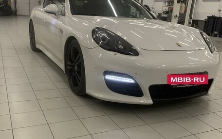 Porsche Panamera II рестайлинг, 2011 год, 3 000 000 рублей, 3 фотография